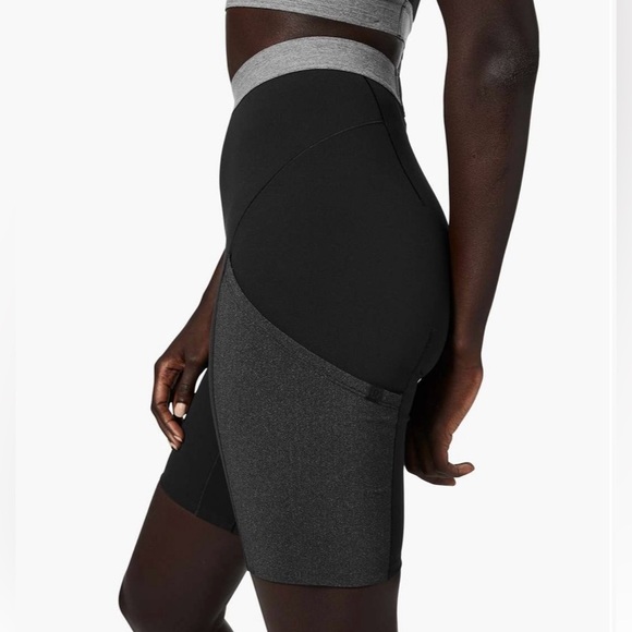 Lululemon Esker Shorts *Lululemon Lab - Picture 2 of 9